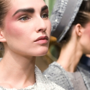 Мастер-класс: макияж с показа Chanel Couture