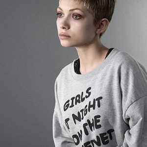 Патти Смит, Йоко Оно и Тави Гевинсон снимутся в календаре Pirelli