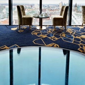 Обновленный бар Cloud 23 в Манчестере