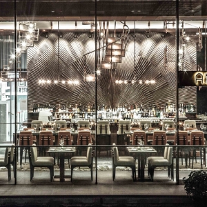 Азиатско-европейское наследие в ресторане AMMO в Гонконге