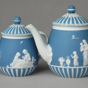 В Москве выставляют знаменитый английский фарфор Wedgwood