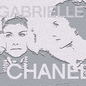 «Чем хуже у девушки дела, тем лучше она должна выглядеть»: 20 цитат Коко Шанель о любви, красоте и моде