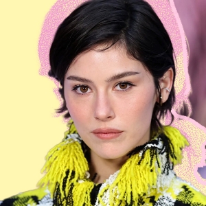 Самая модная стрижка весны? Конечно, пикси как у Грэйси Абрамс