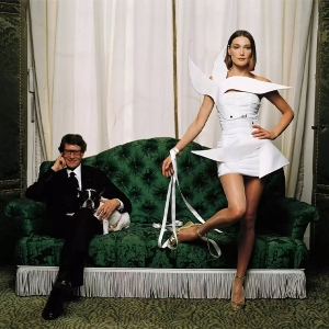 Муза Ива Сен-Лорана и первая леди Франции: Карла Бруни в 10 фотографиях