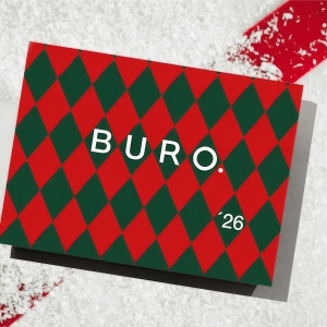 Новогодний бьюти-бокс от BURO. и Royal Samples: что внутри?