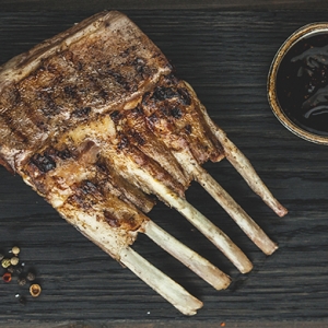 Meatless и \"Ти-Бон Wine\": мясные рестораны на Пятницкой