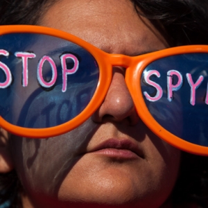 Apple, Google и Facebook будут бороться против шпионажа