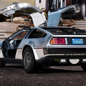 Электроверсия DeLorean DMC-12