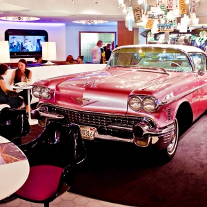 Новый ресторан The Pink Cadillac