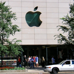 Сотрудник Apple потерял макет iPhone 5 