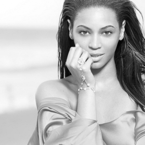 Бейонсе почтила память Уитни Хьюстон