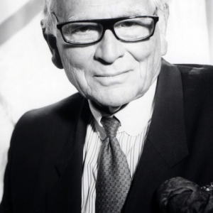 Пьер Карден продает свой бизнес