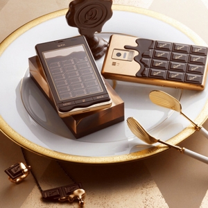 Шоколадный смартфон Q-pot Phone