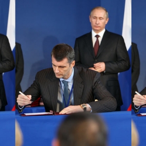 Семимильными шагами к креслу премьера?