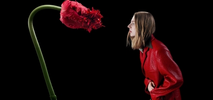 AlaÏa, Chanel, Prada: 10 красивых рекламных кампаний 2023 года, которые хочется пересматривать