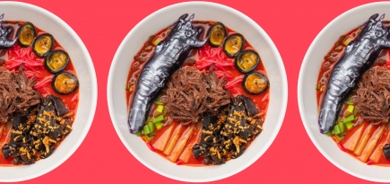 ​​Новости ресторанов: ганаш с черной икрой, смореброд из черемуховой муки и крем-брюле с рябиной