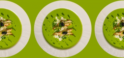 Новости ресторанов: оладьи из креветок, греческий салат с умами и улитки в бульоне с лимонным айоли