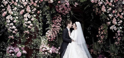 Миранда Керр вышла замуж в платье как у Грейс Келли