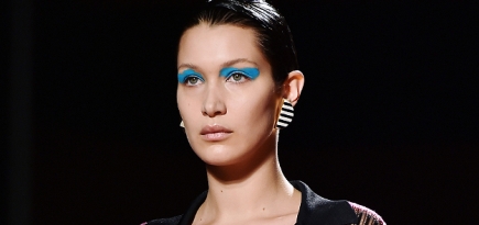 Макияж глаз в синих тонах: лучшие образы с показов