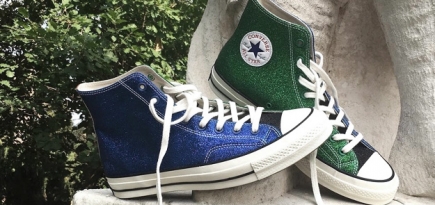 Джонатан Андерсон выпустил клип с блестящими кедами и молодыми французами