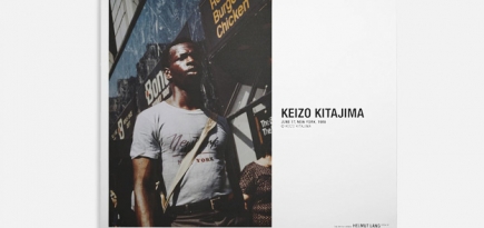 Ньюйоркцы 1986 года появились на футболках Helmut Lang