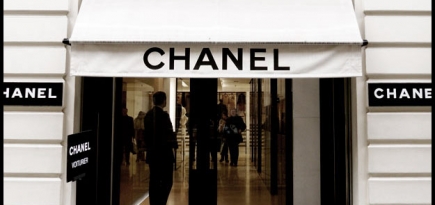 Chanel и Farfetch откроют интерактивные бутики