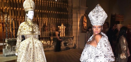 Выход Сары Джессики Паркер из дома и драматичное селфи Натальи Водяновой — что мы узнали о Met Gala из инстаграма