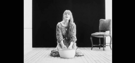 Florence and the Machine выпустила черно-белое видео на первую за три года новую песню