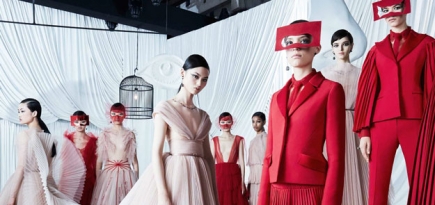 Dior создал кутюрную коллекцию специально для Китая