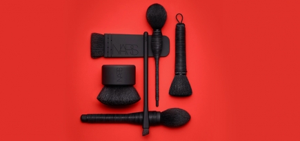 Как и чем мыть кисти и спонжи для макияжа