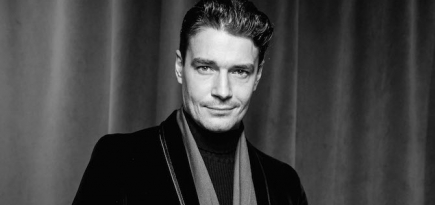 В «Октябре» прошла премьера сериала «Шерлок в России»