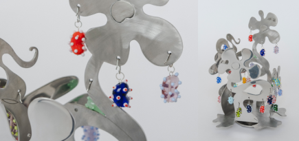 Бюро .dpt и бренд Bean Jewellry представили стенд для украшений