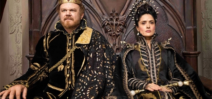 Сальма Хайек ест сердце в первом трейлере \"Сказки сказок\"