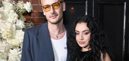 Charli XCX вышла замуж за барабанщика группы The 1975