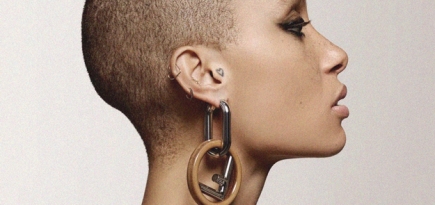 Джиджи Хадид и Адвоа Абоа снялись в осенне-зимней кампании Fendi