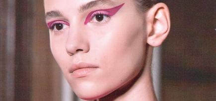 Как повторить макияж с металлическими стрелками с показа Valentino