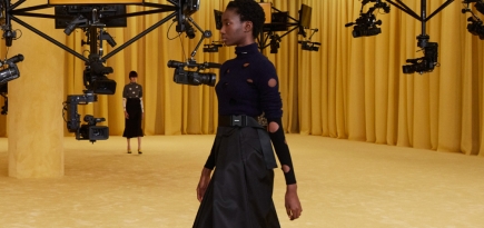 «Новое — это кошмар для дизайнера». Что обсуждали Миучча Прада и Раф Симонс после первого шоу