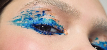 Визажист Исамайя Френч показала, как создать яркий макияж с новой коллекцией Tom Ford