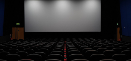 Сборы российских кинотеатров упали на 56–70%