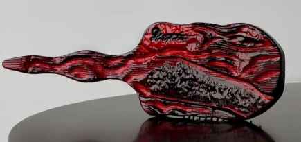 Что вам нужно знать об очень красивых расческах, которые выпускает бренд Лики Глазковой