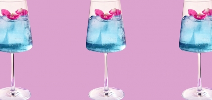 Розовый ликер из Японии, мексиканские твисты и ужин омакасе: где отметить 8 марта