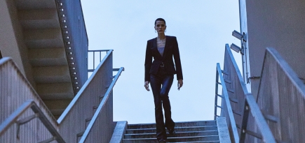 «Наша героиня — та, которая знает, чего хочет здесь и сейчас». Дизайнер YULIAWAVE Юлия Василевская о новой капсуле Velvet Glove