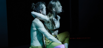 «Моя первая попытка сделать балет абстрактным». Владимир Варнава — о постановке «Ткани»