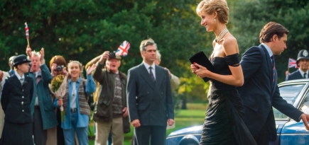 Образы Элизабет Дебики в роли принцессы Дианы в пятом сезоне «Короны»