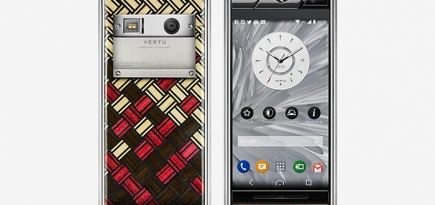 Vertu из натурального дерева: лимитированный Aster Yosegi Wood