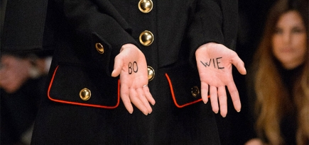 Памяти Боуи: Burberry посвятил показ мужской коллекции музыканту