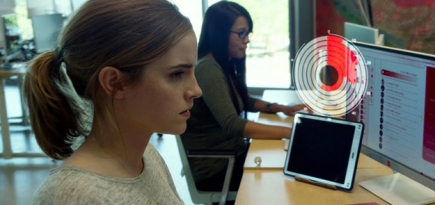 Первый трейлер фантастического триллера «Сфера» с Эммой Уотсон и Томом Хэнксом