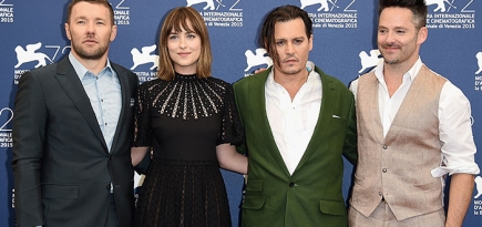 Венецианский кинофестиваль — 2015: Джонни Депп и Дакота Джонсон на фотоколле фильма \"Черная месса\"