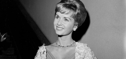 Умерла актриса Дебби Рейнольдс, мать Кэрри Фишер