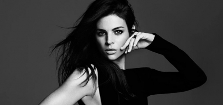 Джулия Рестуан-Ройтфельд на обложке Telva Magazine